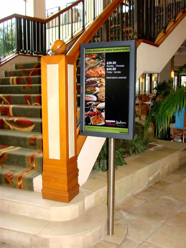 Command Digital Signage